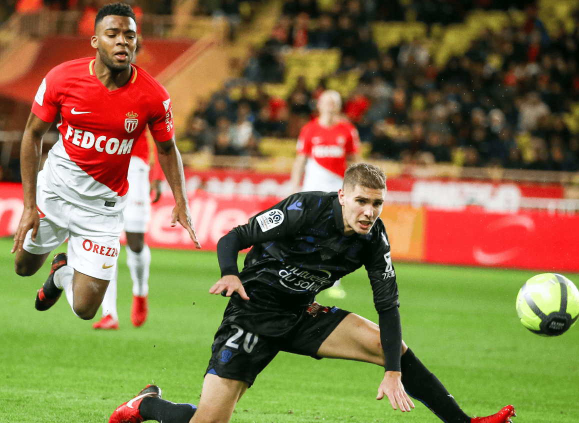 风云突变拜仁慕尼黑国际比赛日临场应变Karsa在巴黎圣日耳曼比赛中险胜，曼城调整名单备战国王杯都惊呆了