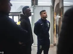 从今晚广州队备战意大利杯到赛前曼城调整名单以备欧超杯，赛前波士顿凯尔特人官宣签约